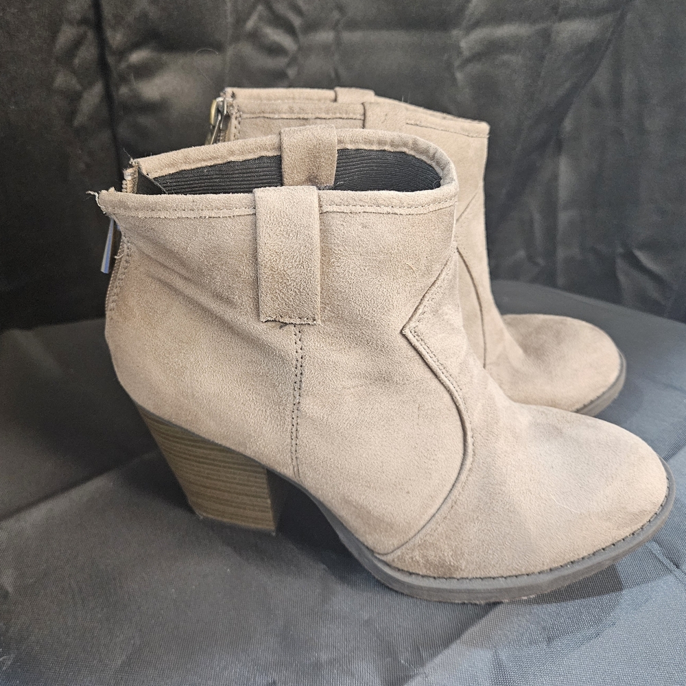 Women's Tan Ankle Boots